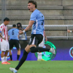 Uruguay goleó 6-0 a Paraguay y lidera junto a Chile el Grupo A