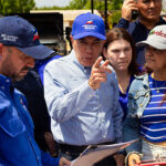 Rosales inaugura y supervisa obras en Jesús Enrique Lossada